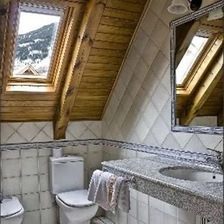 Pey Guest house 2*